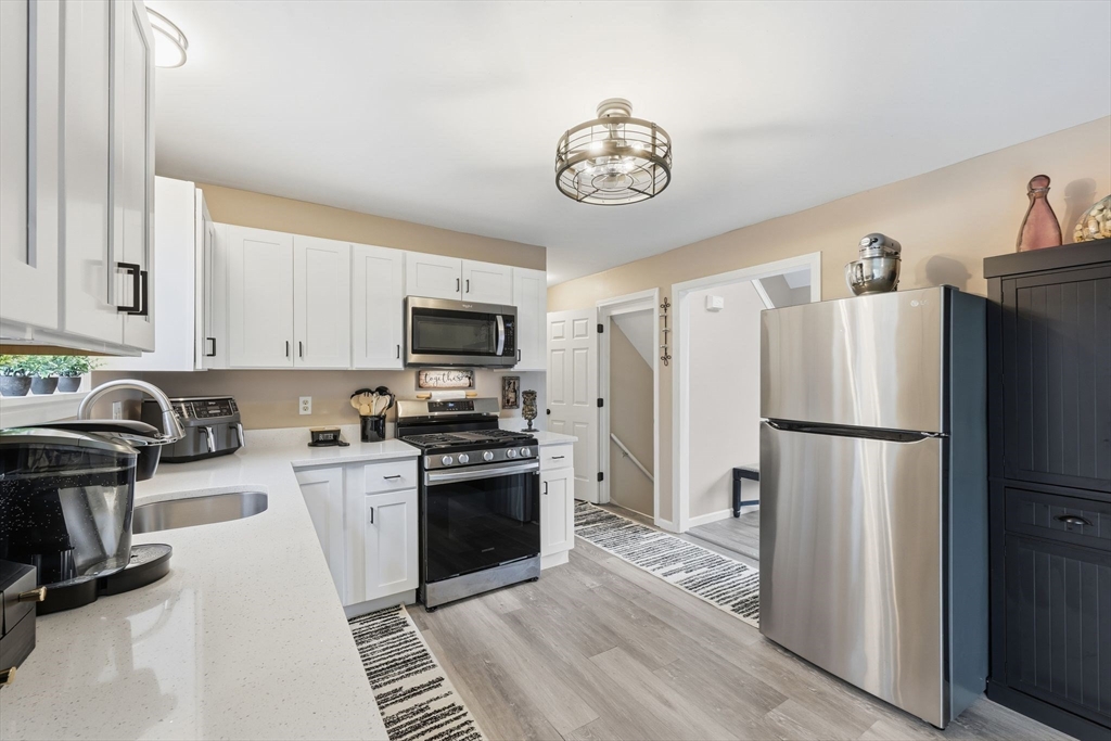 1688 South Branch Parkway Springfield, MA 01129 - Photo 11 of 41