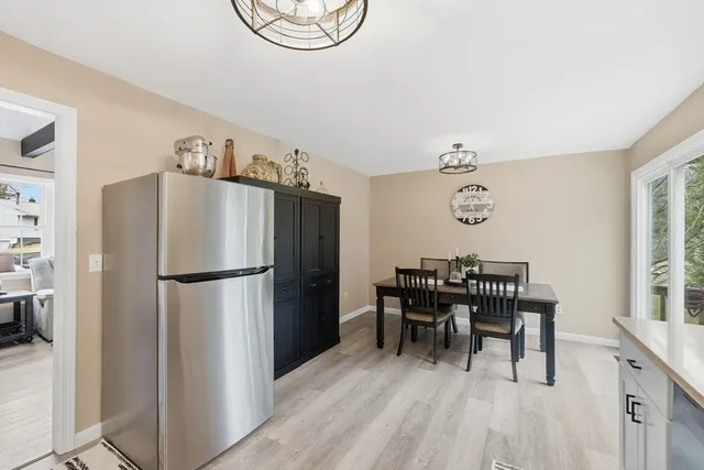 $374,900 | 1688 South Branch Parkway, Springfield, MA 01129