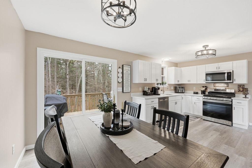 1688 South Branch Parkway Springfield, MA 01129 - Photo 14 of 41