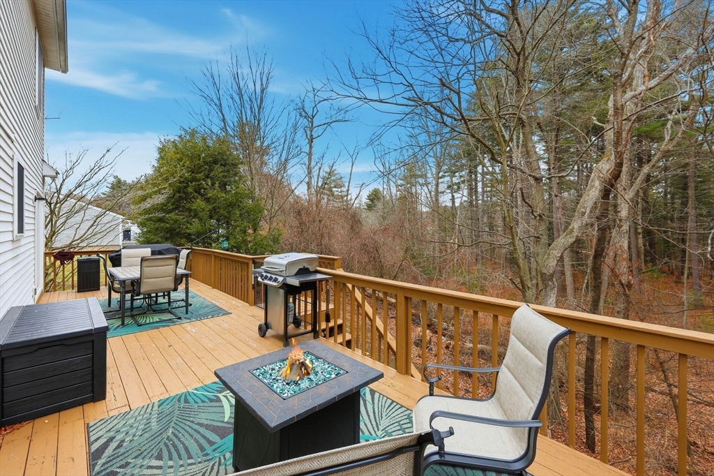 1688 South Branch Parkway Springfield, MA 01129 - Photo 33 of 41