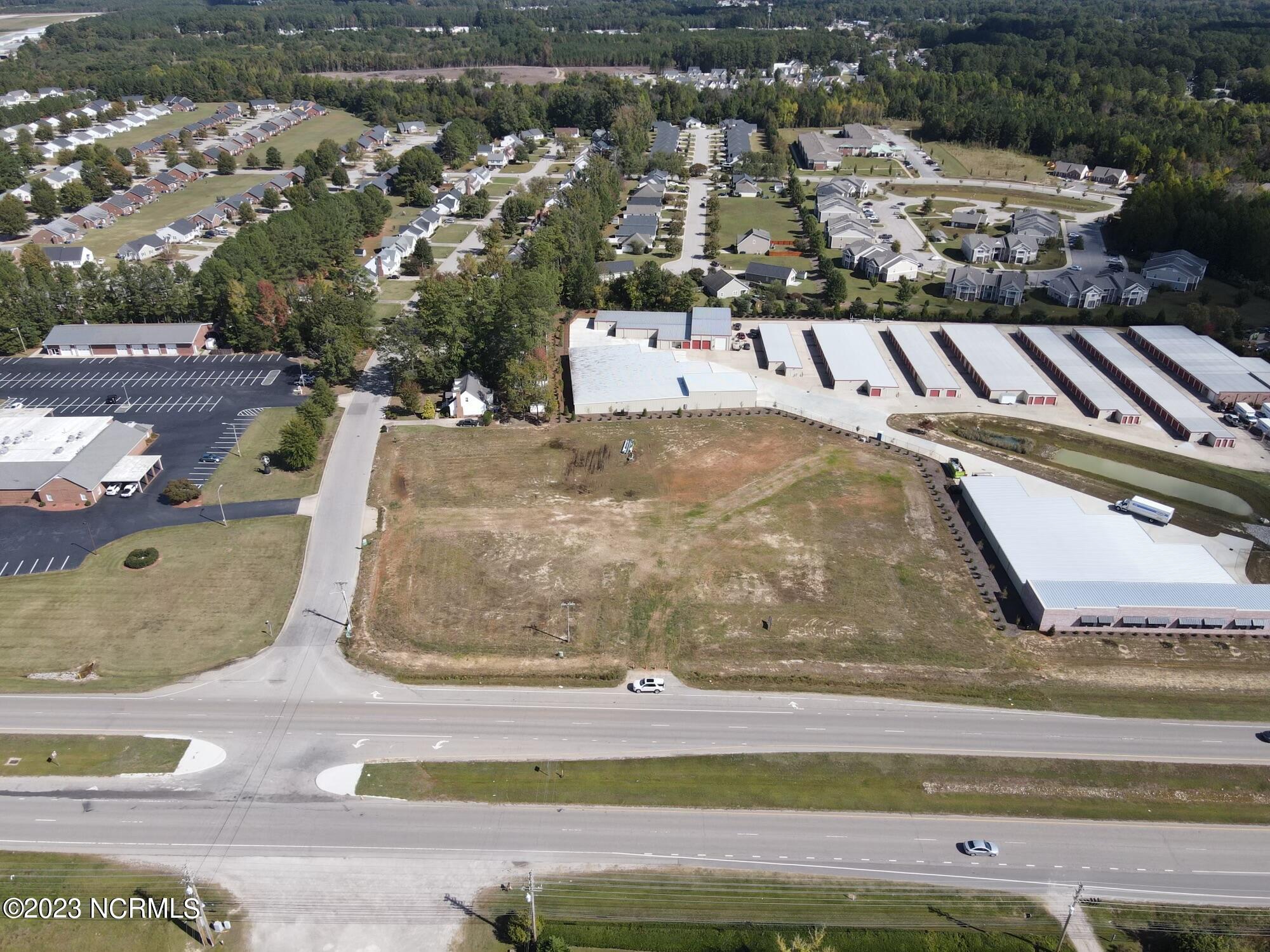 4002 Raleigh Rd Parkway West Wilson, NC 27896 - Photo 2 of 6 dji-fly-20231017-122148-203-169755981068