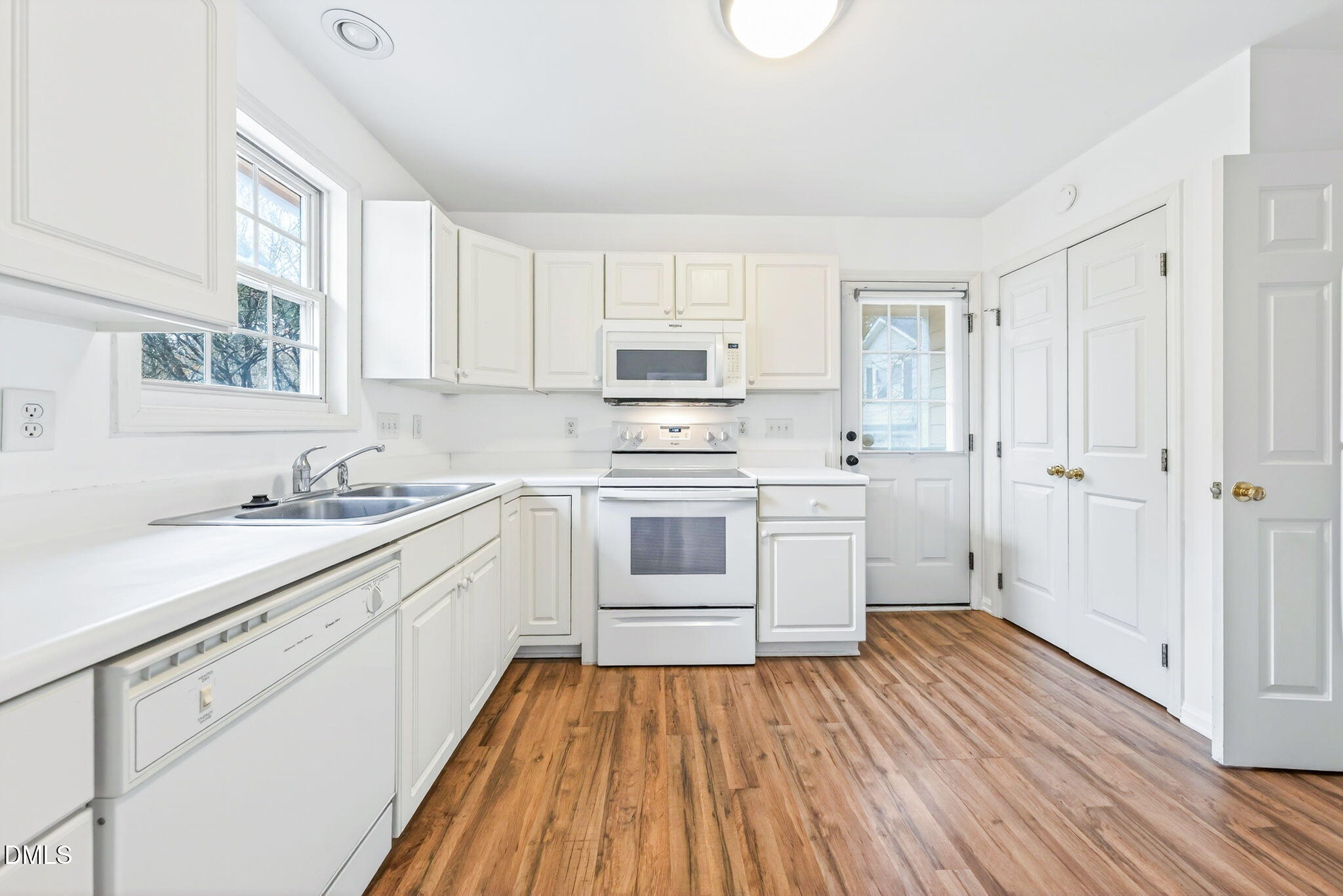 503 Forge Road Durham, NC 27713 - Photo 9 of 20 19-web-or-mls-503 Forge Road (22 of 37)