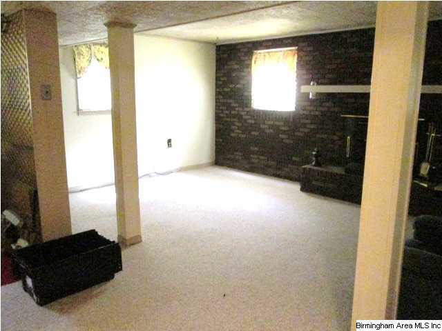924 Hagwood Road Birmingham, AL 35235 - Photo 15 of 28