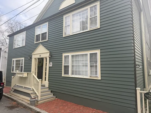 $3,000 | 26 Summer Street, Unit 4, Marblehead, MA 01945