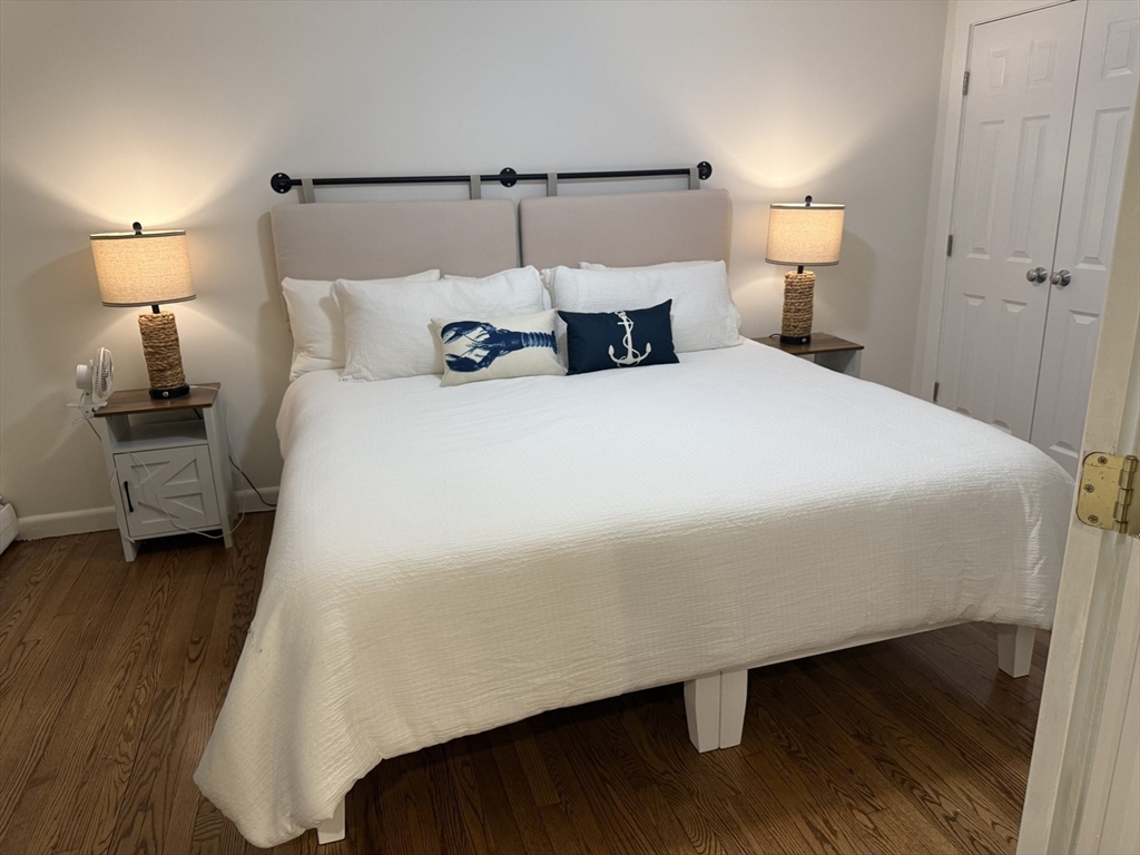 26 Summer Street, Unit 4 Marblehead, MA 01945 - Photo 18 of 31