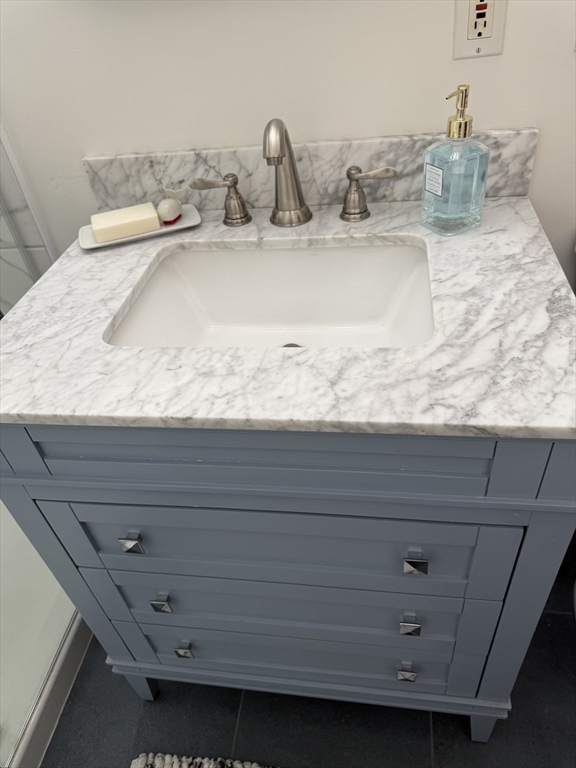 26 Summer Street, Unit 4 Marblehead, MA 01945 - Photo 22 of 31