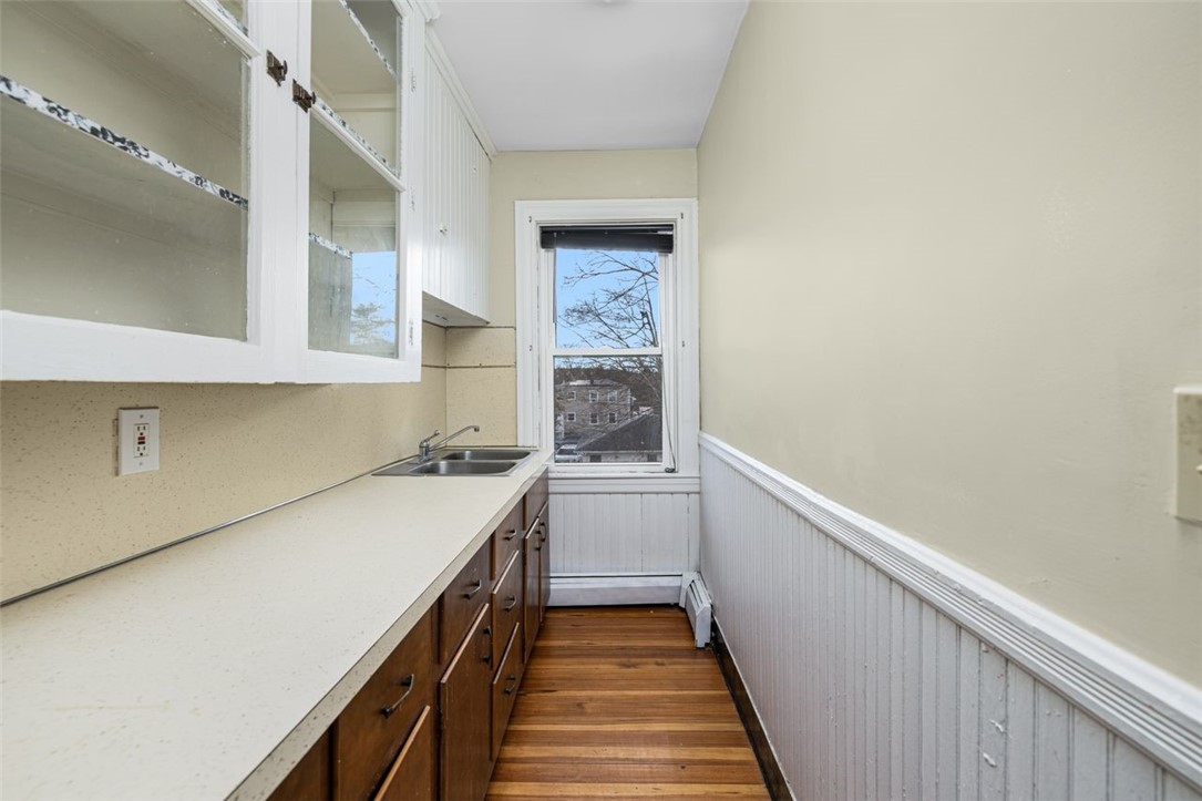 54 Randall Street Cranston, RI 02920 - Photo 22 of 38