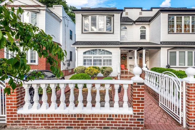 $1,299,000 | 93-17 123rd Street | South Richmond Hill