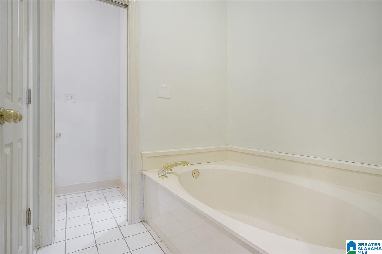 3801 Ripple Leaf Circle Birmingham, AL 35216 - Photo 18 of 28