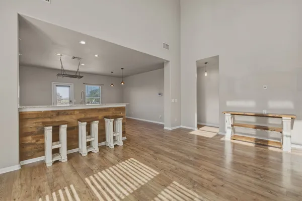 $2,300 | 125 Exeter Cove, Kyle, TX 78640