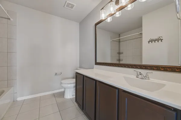 $2,300 | 125 Exeter Cove, Kyle, TX 78640