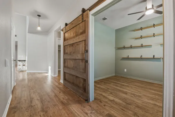 $2,300 | 125 Exeter Cove, Kyle, TX 78640