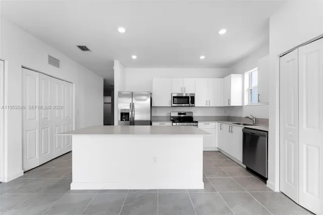 $4,299 | 2960 Southeast 23rd Avenue, Unit 2960, Homestead, FL 33035