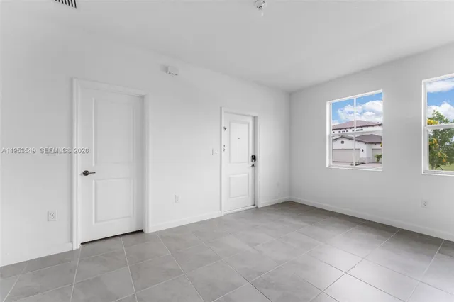 $4,299 | 2960 Southeast 23rd Avenue, Unit 2960, Homestead, FL 33035