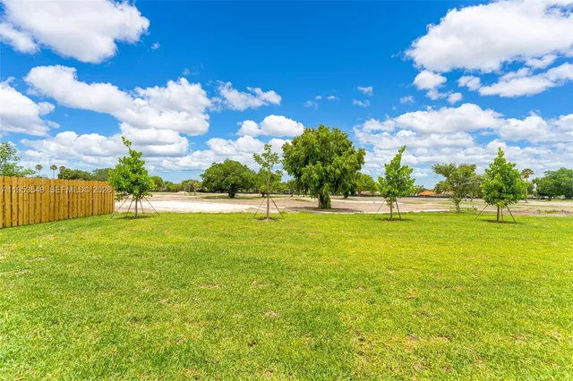 $4,299 | 2960 Southeast 23rd Avenue, Unit 2960, Homestead, FL 33035