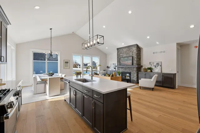 $775,000 | 2002 Mulberry Lane, Carver, MN 55315