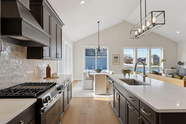$775,000 | 2002 Mulberry Lane, Carver, MN 55315