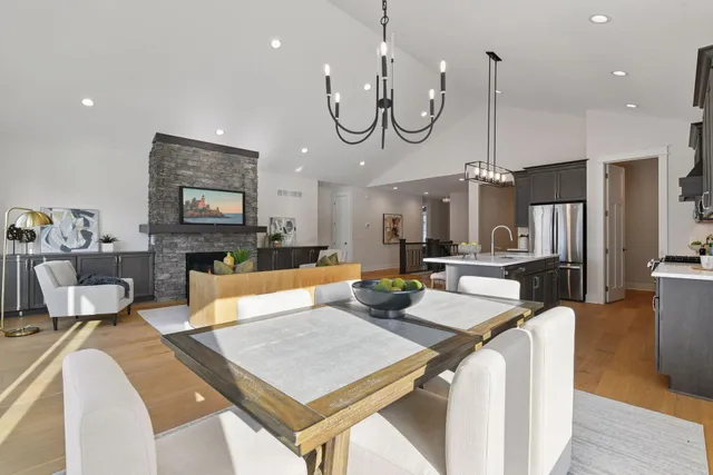 $775,000 | 2002 Mulberry Lane, Carver, MN 55315