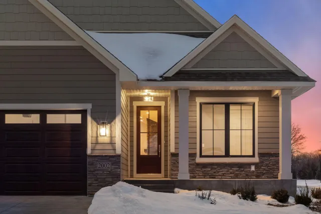 $775,000 | 2002 Mulberry Lane, Carver, MN 55315