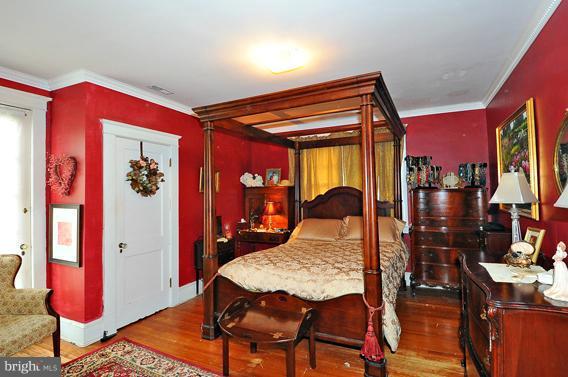 113 Rolling Rd. Catonsville, MD 21228 - Photo 16 of 26 Bedroom (Master)