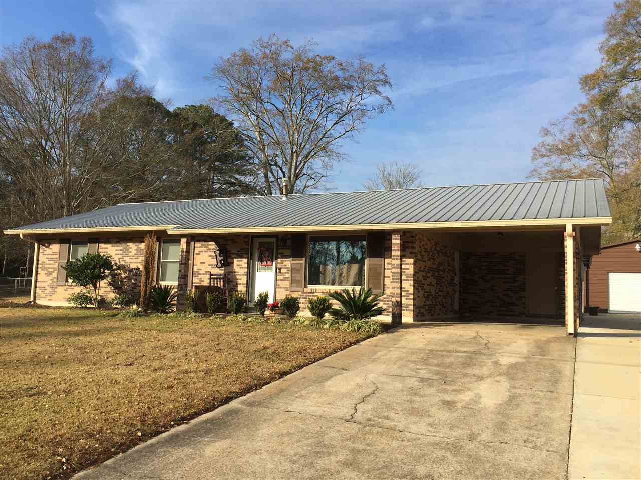 113 South Pine Ridge Drive Forest, MS 39074 - Photo 1 of 15 Photo 1