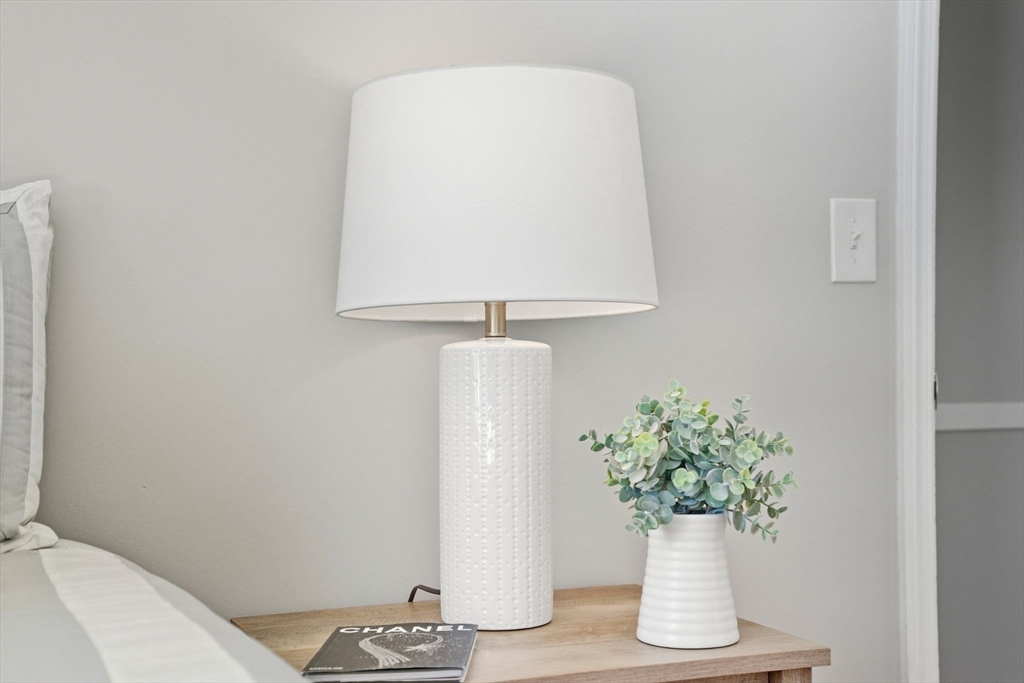 118 Pilgrim Road Springfield, MA 01118 - Photo 14 of 26