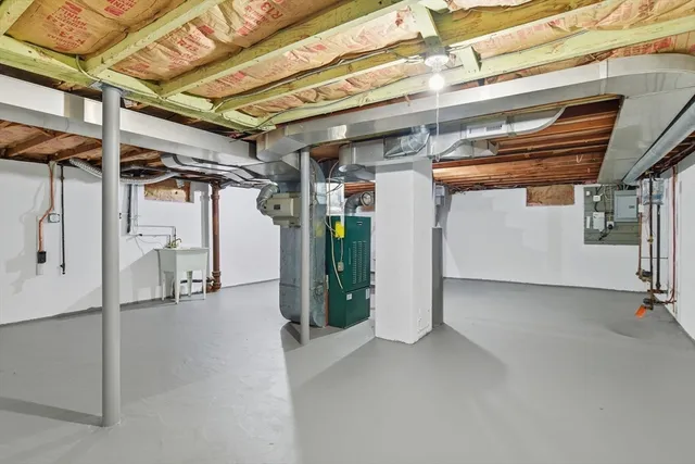 $315,000 | 118 Pilgrim Road, Springfield, MA 01118