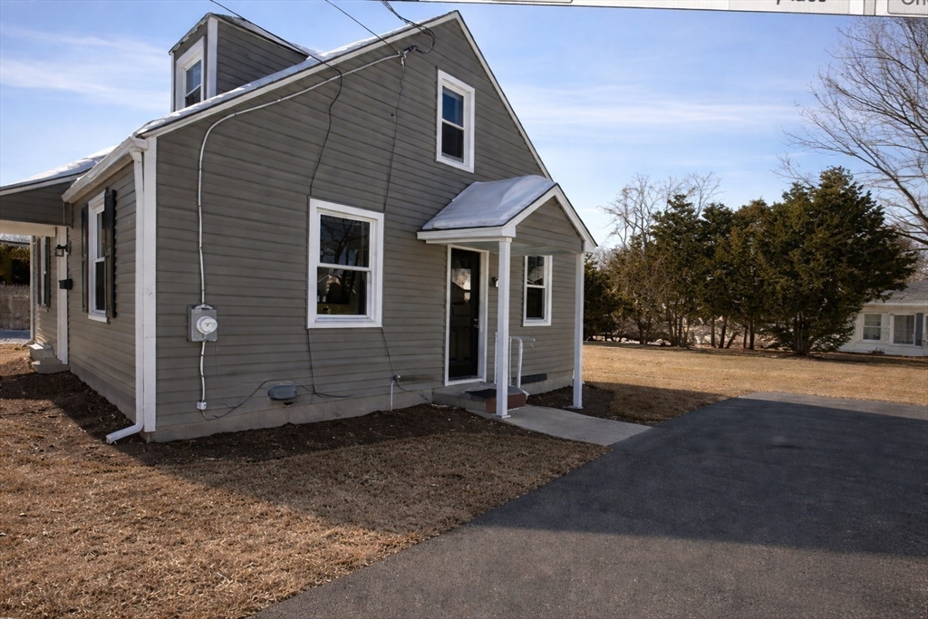 118 Pilgrim Road Springfield, MA 01118 - Photo 23 of 24 a view of a house with a yard