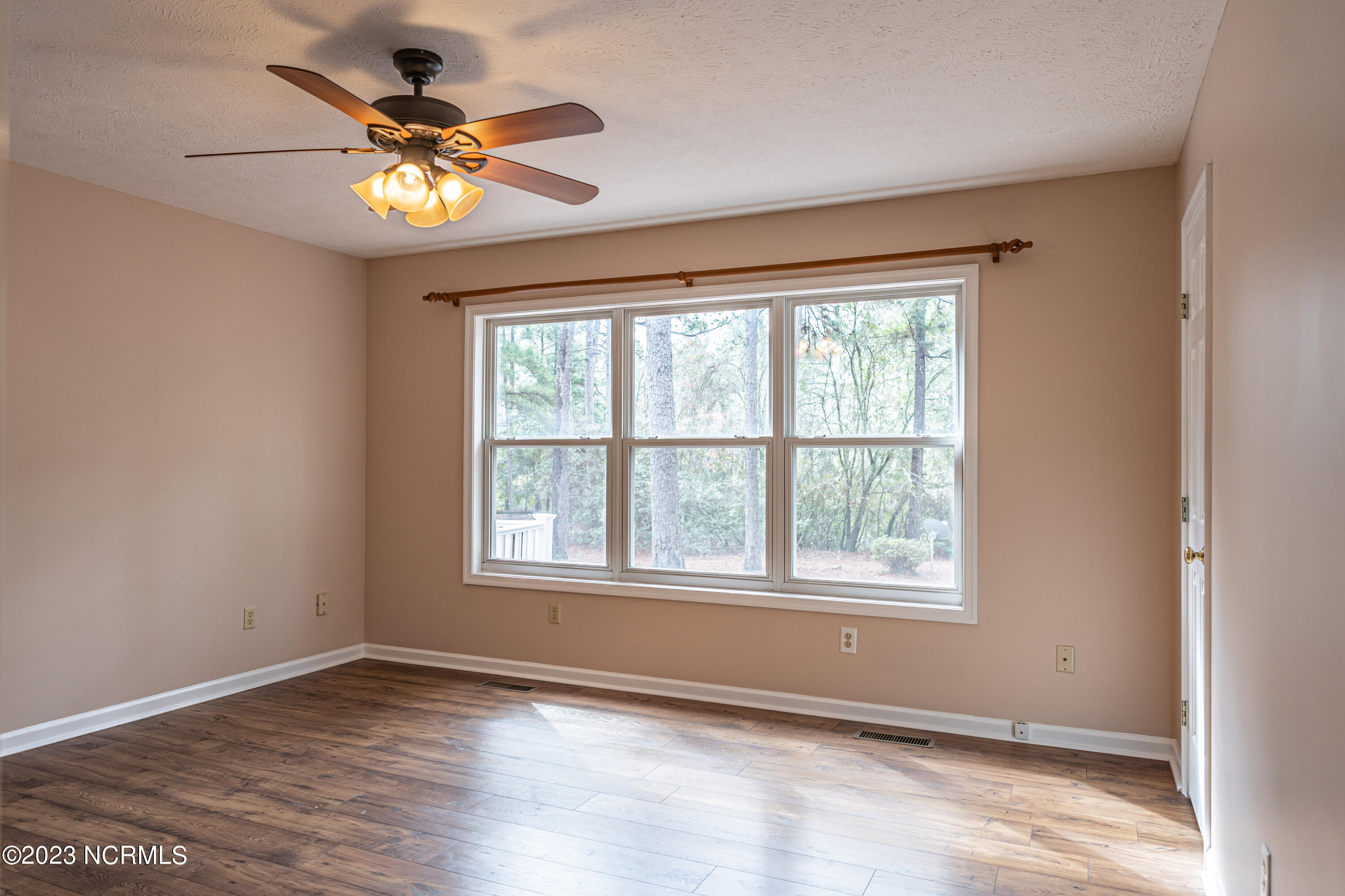 104 Primrose Circle West End, NC 27376 - Photo 11 of 24 12