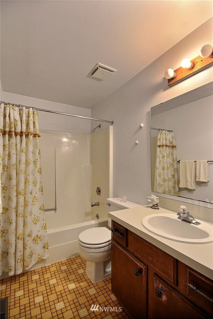 15508 207th Place Southeast Renton, WA 98059 - Photo 15 of 21 Gallery Image 15