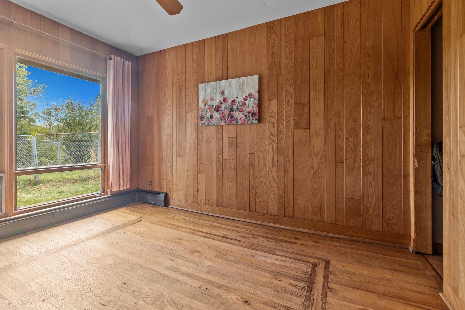 7822 North Pillow Hill Road Spring Grove, IL 60081 - Photo 25 of 34 a view of an empty room with a window