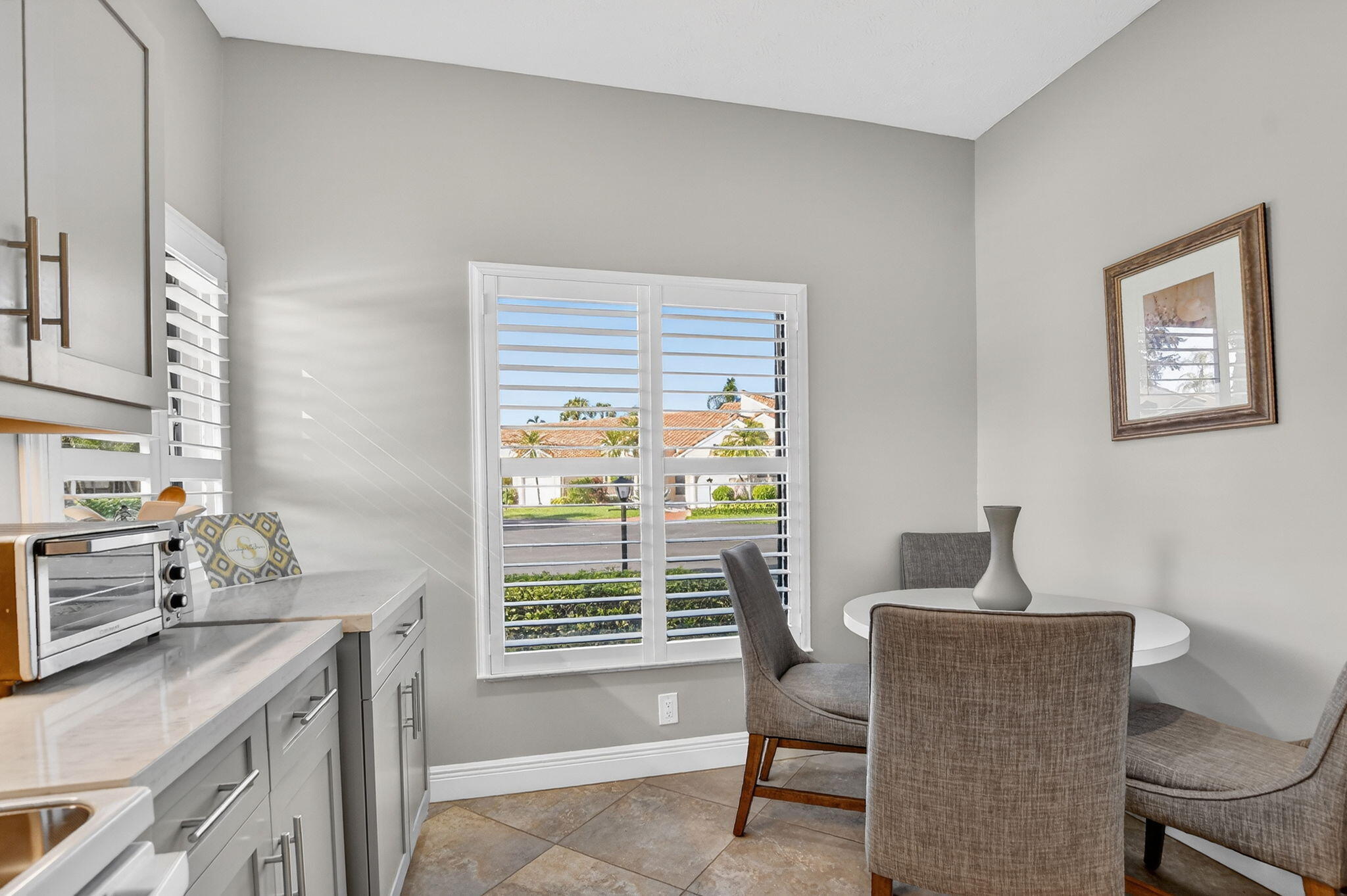 22658 Meridiana Drive Boca Raton, FL 33433 - Photo 6 of 49 kitchen