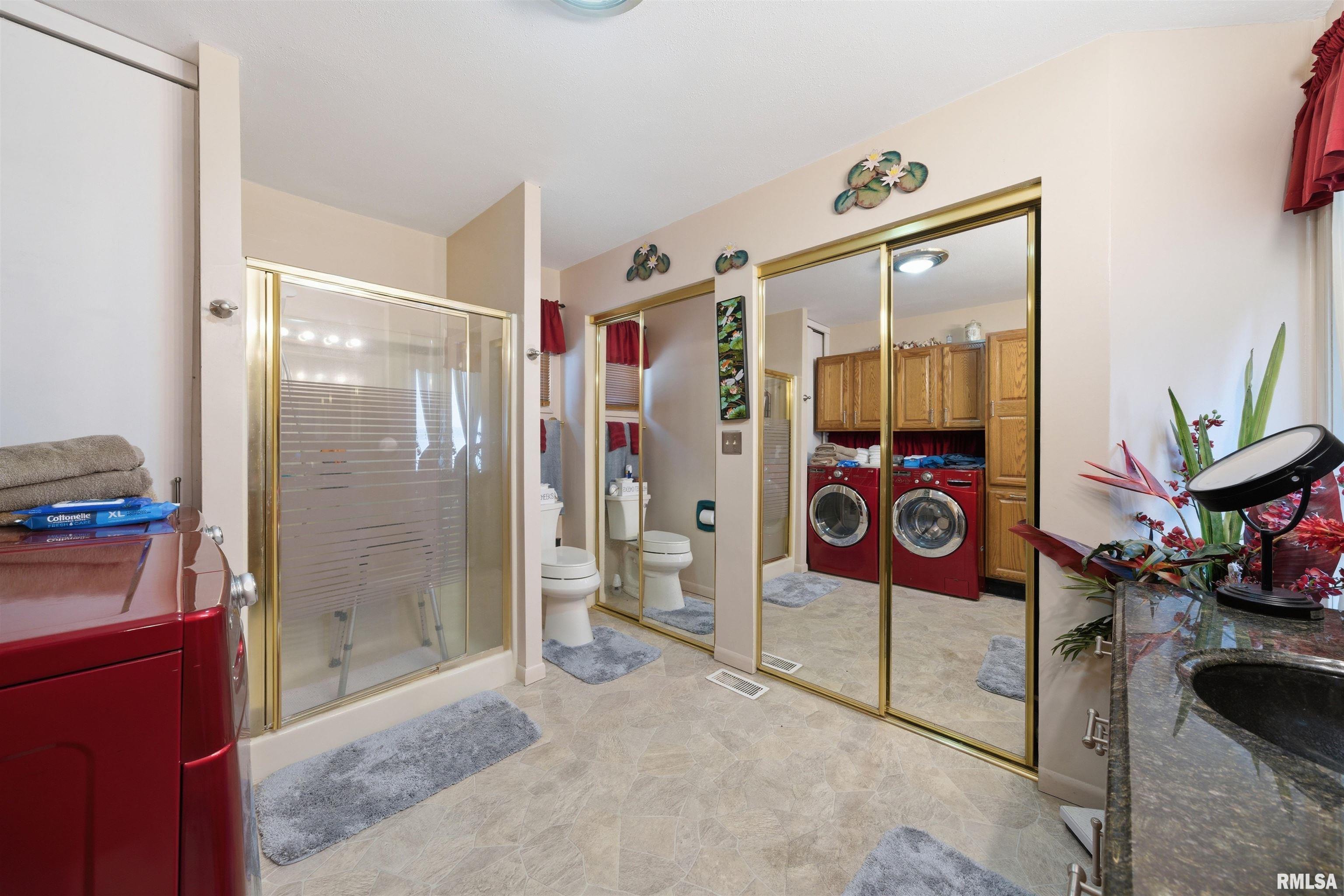4222 North Galena Road Peoria, IL 61611 - Photo 13 of 41