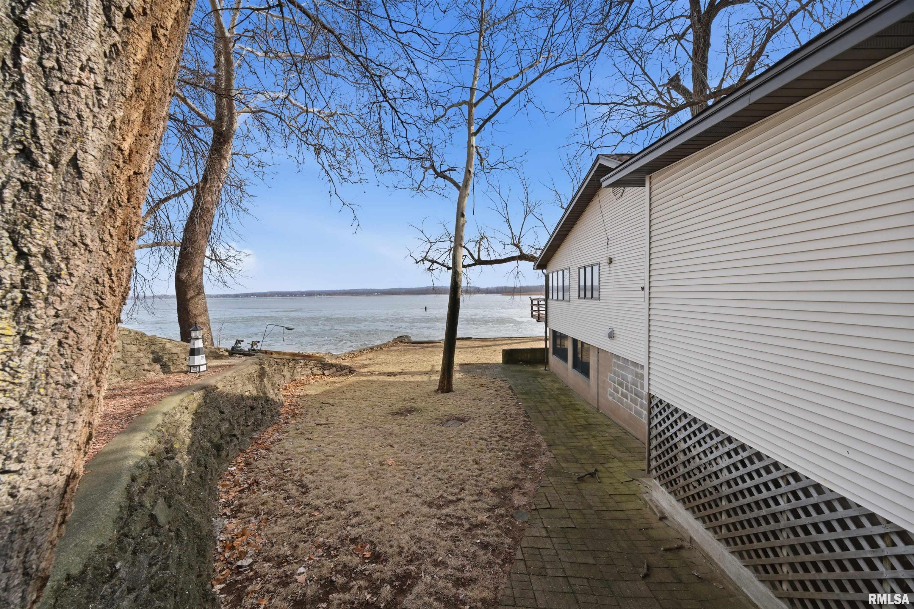 4222 North Galena Road Peoria, IL 61611 - Photo 3 of 41