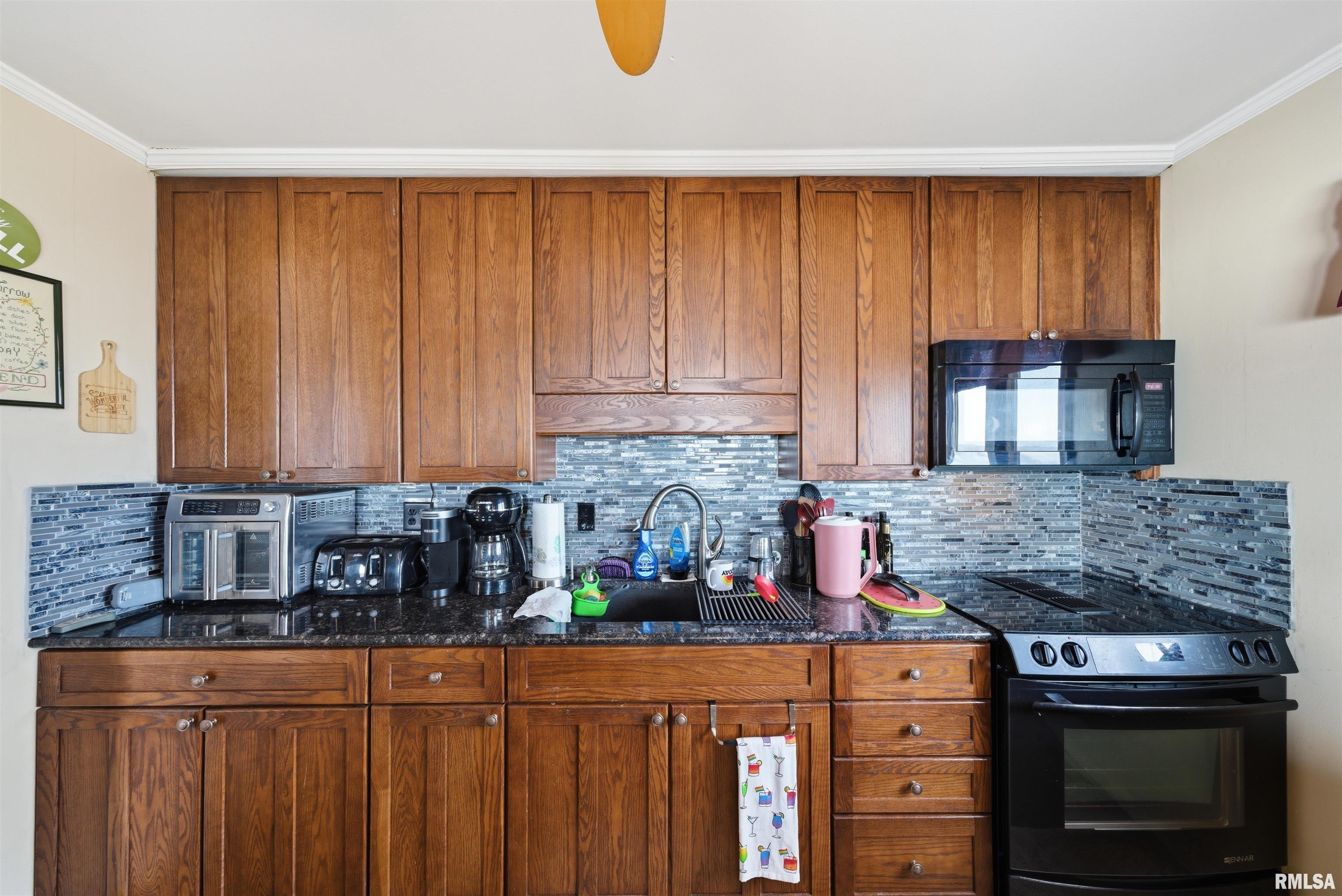 4222 North Galena Road Peoria, IL 61611 - Photo 9 of 41