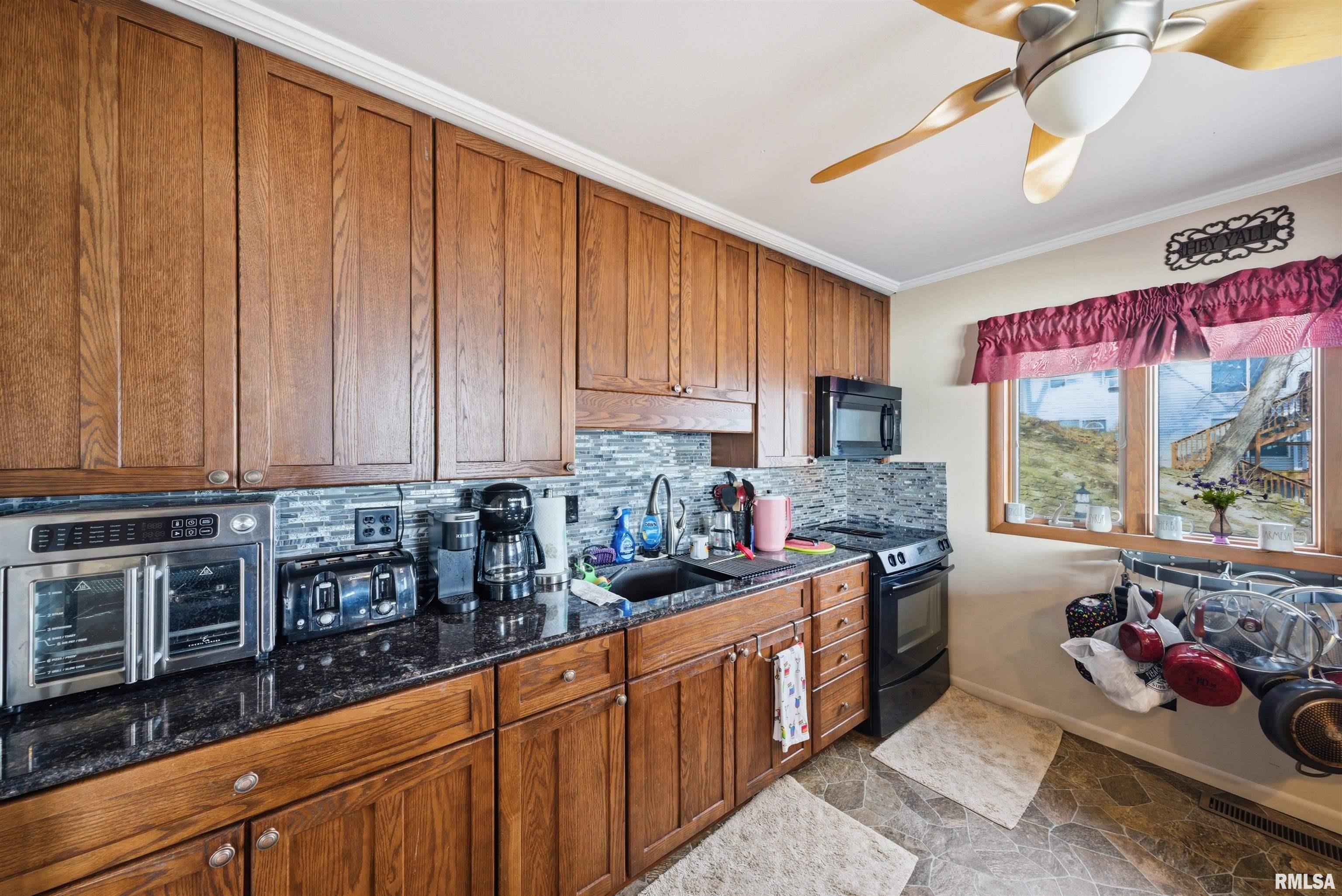 4222 North Galena Road Peoria, IL 61611 - Photo 10 of 41