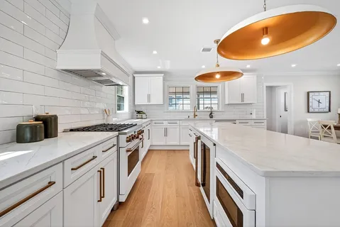 $989,900 | 1078 Main Street, Unit 1, Melrose, MA 02176