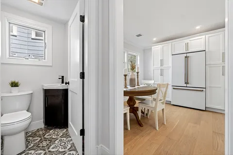 $989,900 | 1078 Main Street, Unit 1, Melrose, MA 02176
