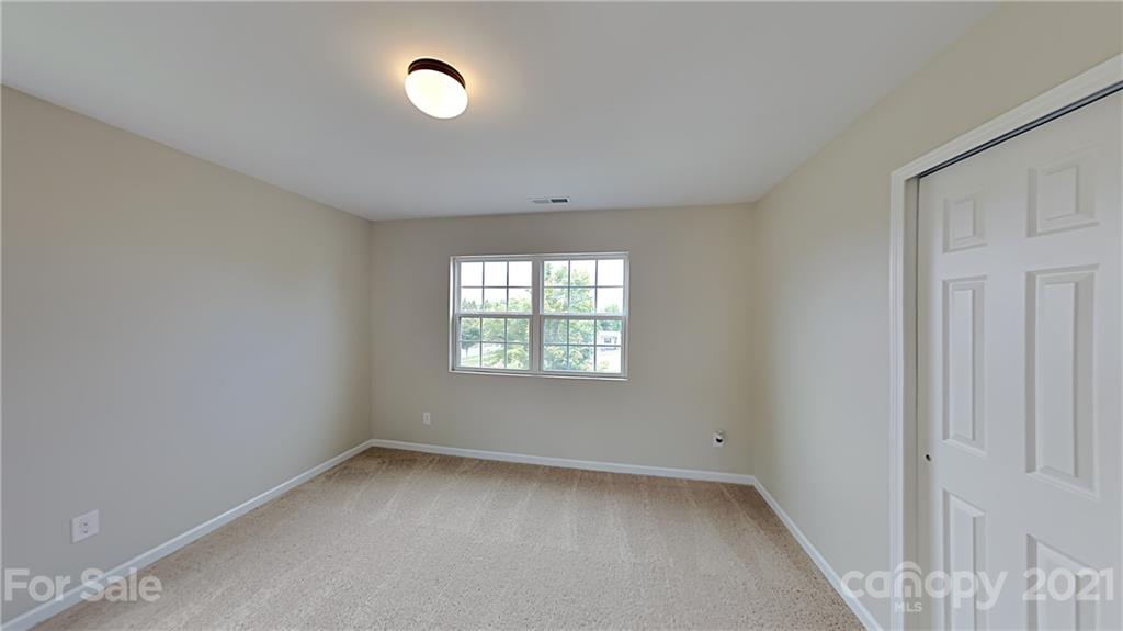 11608 Lusterleaf Holly Road Charlotte, NC 28227 - Photo 11 of 16 Gallery Image 11