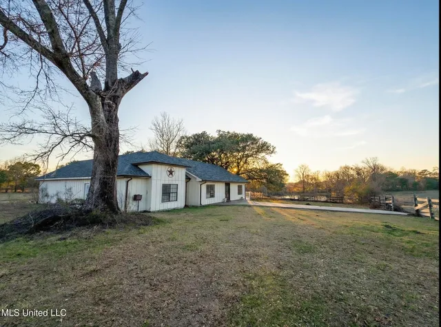 $449,000 | 64 Hubert Bond Road, Perkinston, MS 39573