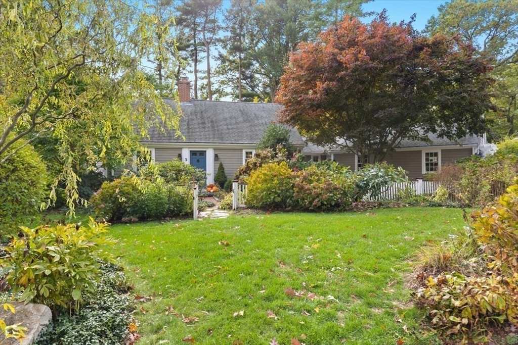 3 Howland Lane Hingham, MA 02043 - Photo 38 of 42 a view of a house with a garden