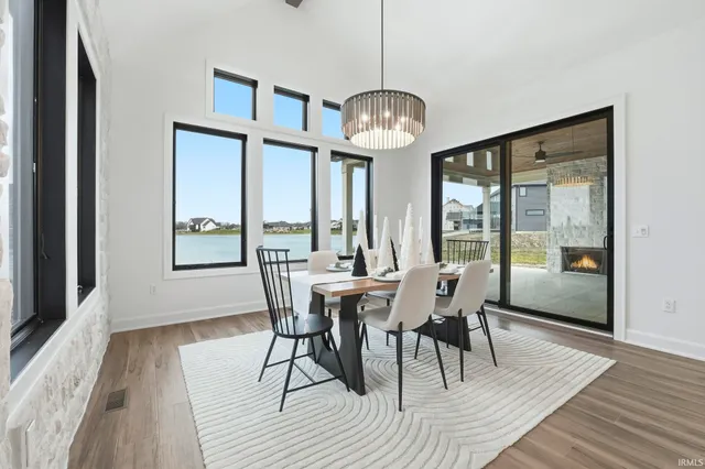 $999,900 | 1927 Burnt Lk Drive, Fort Wayne, IN 46814