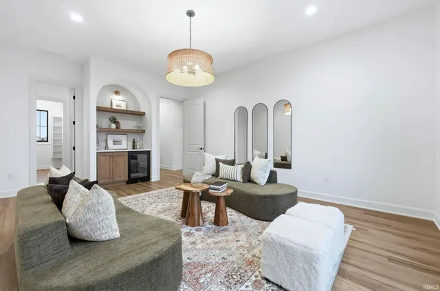 $999,900 | 1927 Burnt Lk Drive, Fort Wayne, IN 46814