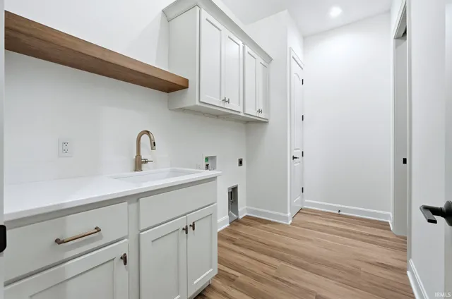 $999,900 | 1927 Burnt Lk Drive, Fort Wayne, IN 46814