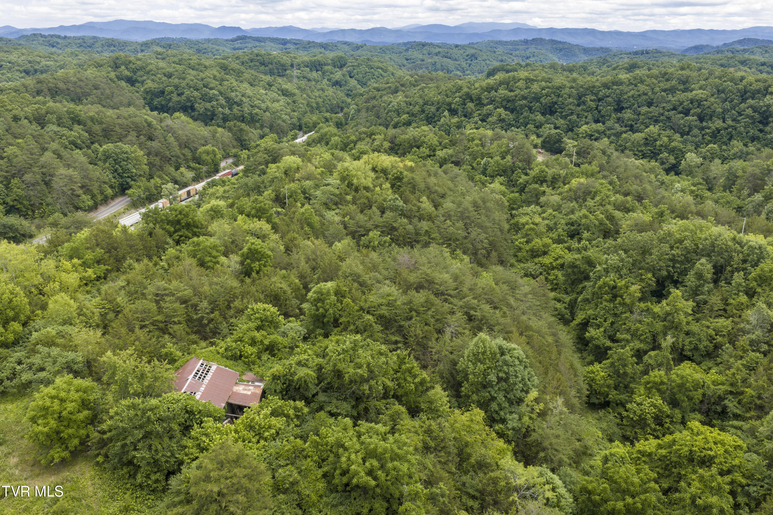 700 Piney Flats Road Piney Flats, TN 37686 - Photo 20 of 44 700-758PineyFlats-Aerials-33