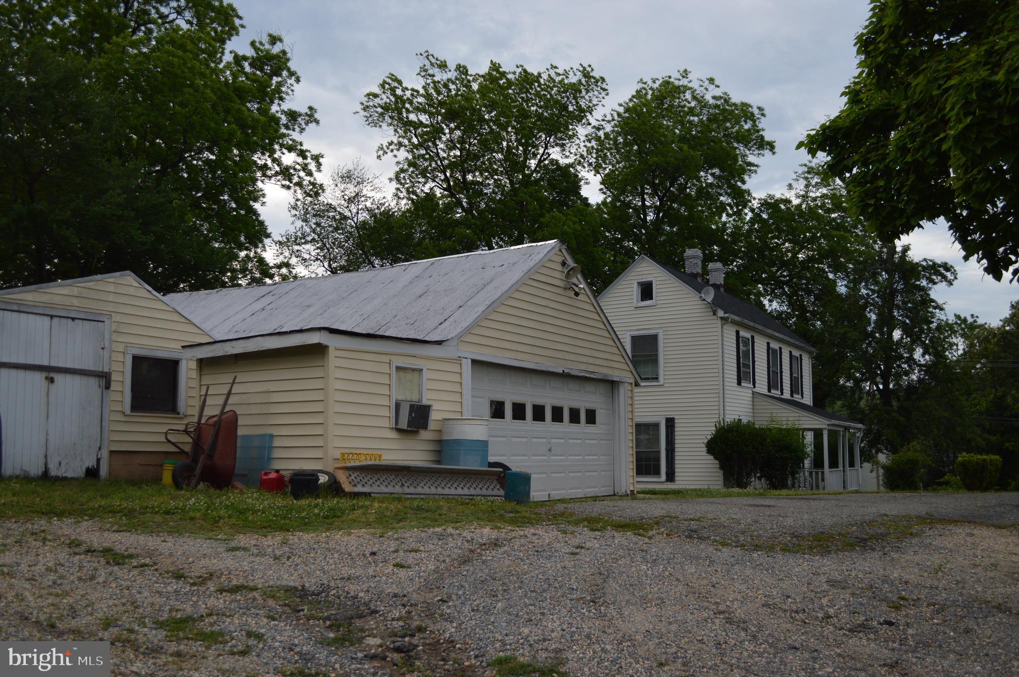 9611 Ardwick Ardmore Road Springdale, MD 20706 - Photo 10 of 19 Gallery Image 10