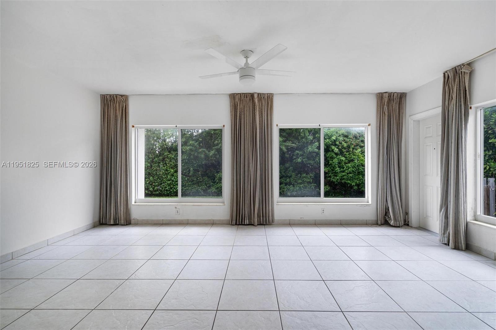 9248 Dickens Avenue Surfside, FL 33154 - Photo 12 of 39