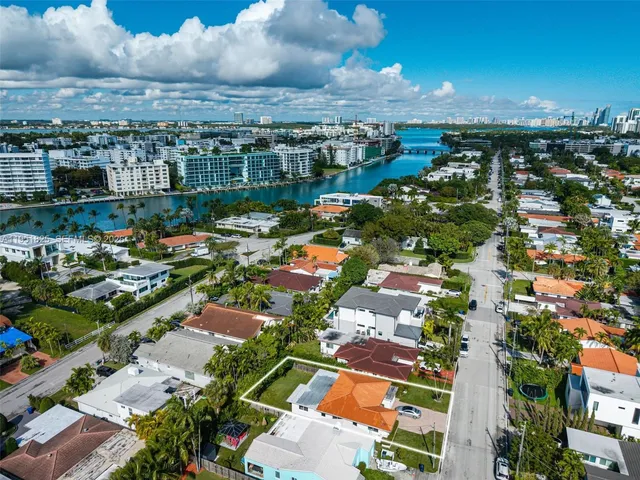 $1,499,000 | 9248 Dickens Avenue, Surfside, FL 33154