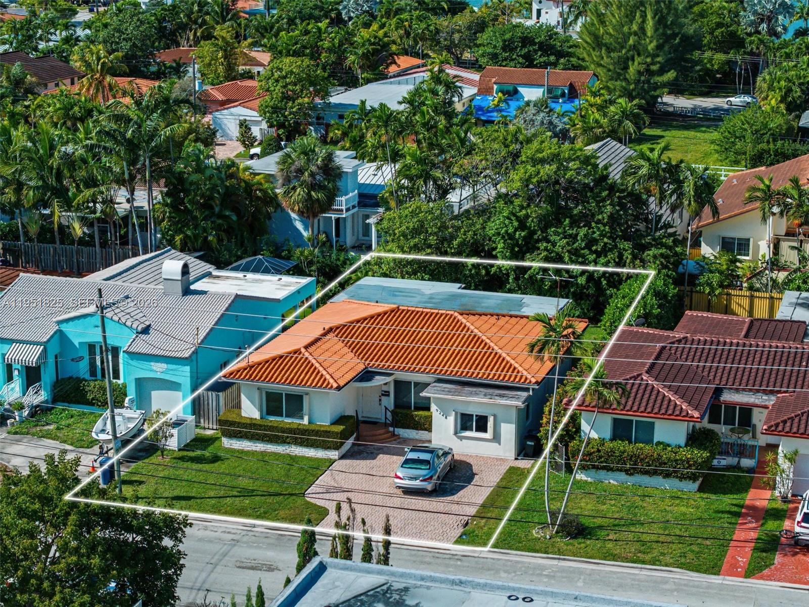 9248 Dickens Avenue Surfside, FL 33154 - Photo 36 of 39