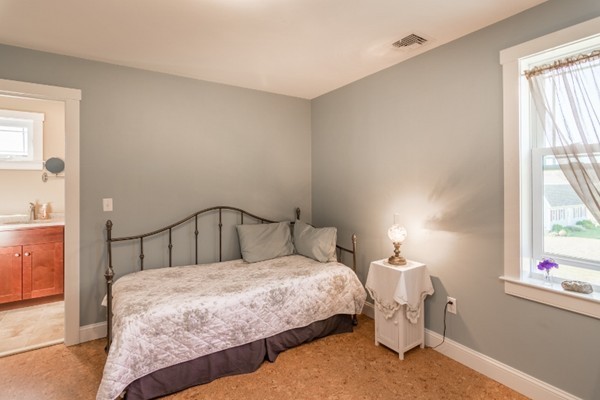 135 Marion Road Middleboro, MA 02346 - Photo 17 of 30